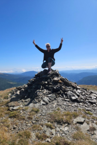 Claudia Sontheimer auf dem Gipfel der Turacher Höhe